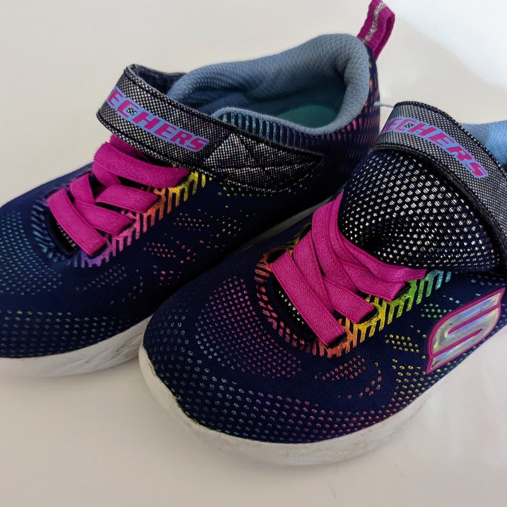Sketchers size 11